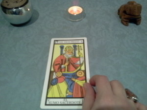 significado el sumo sacerdote tarot online