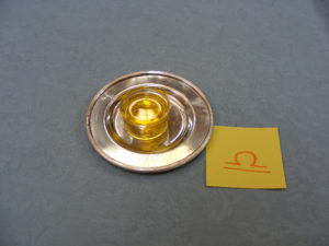 Hechizo para enamorar a un hombre Libra con miel
